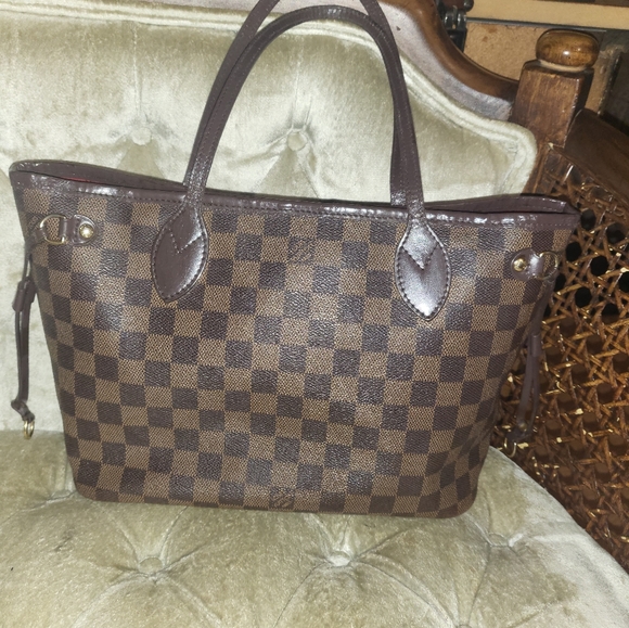 (SOLD)Authtnic Louis Vuitton Damier ebene neverful Pm - Picture 2 of 16